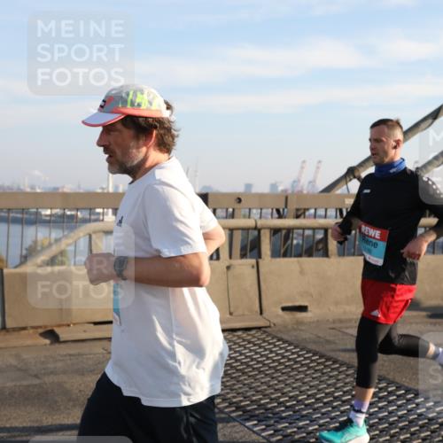 03.10.2025 - Köhlbrandbrückenlauf Yannick Fuchs http://msf.ph/oto/9141879 03.10.2025 08:27:07 Position 2  meine-sportfotos.de