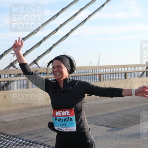 03.10.2025 - Köhlbrandbrückenlauf Yannick Fuchs http://msf.ph/oto/9141938 03.10.2025 08:27:11 Position 2 1496 meine-sportfotos.de