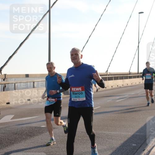 03.10.2025 - Köhlbrandbrückenlauf Yannick Fuchs http://msf.ph/oto/9141986 03.10.2025 08:27:17 Position 2 3679 meine-sportfotos.de