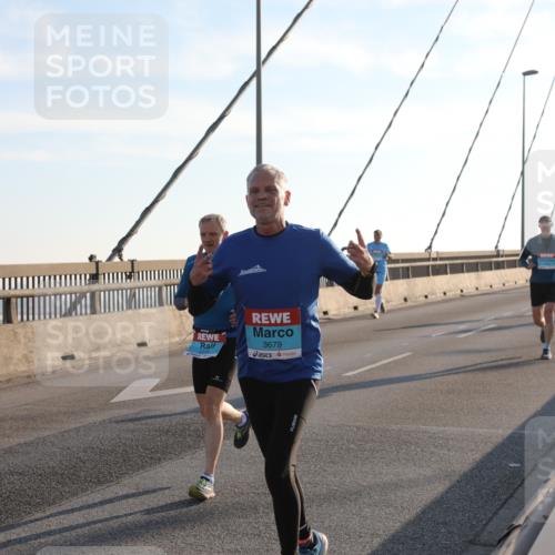03.10.2025 - Köhlbrandbrückenlauf Yannick Fuchs http://msf.ph/oto/9141996 03.10.2025 08:27:18 Position 2 3679 meine-sportfotos.de