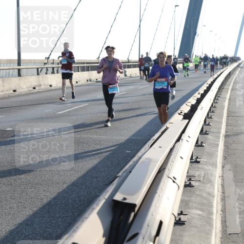 03.10.2025 - Köhlbrandbrückenlauf Yannick Fuchs http://msf.ph/oto/9142101 03.10.2025 08:27:25 Position 2  meine-sportfotos.de