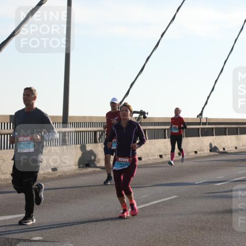 03.10.2025 - Köhlbrandbrückenlauf Yannick Fuchs http://msf.ph/oto/9142131 03.10.2025 08:27:30 Position 2 1172 meine-sportfotos.de