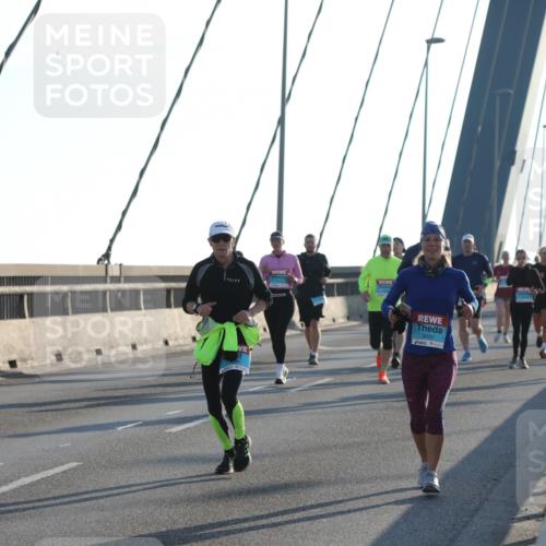 03.10.2025 - Köhlbrandbrückenlauf Yannick Fuchs http://msf.ph/oto/9142142 03.10.2025 08:27:33 Position 2 3492 meine-sportfotos.de