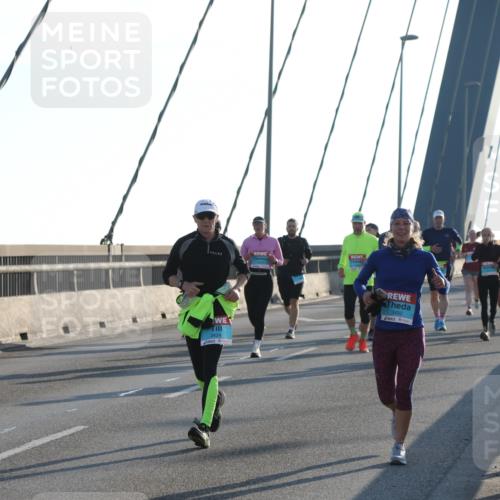 03.10.2025 - Köhlbrandbrückenlauf Yannick Fuchs http://msf.ph/oto/9142144 03.10.2025 08:27:33 Position 2 3434, 3492 meine-sportfotos.de