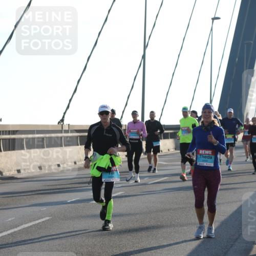 03.10.2025 - Köhlbrandbrückenlauf Yannick Fuchs http://msf.ph/oto/9142148 03.10.2025 08:27:33 Position 2 3434, 3492 meine-sportfotos.de