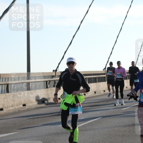 03.10.2025 - Köhlbrandbrückenlauf Yannick Fuchs http://msf.ph/oto/9142166 03.10.2025 08:27:35 Position 2 3434, 3492 meine-sportfotos.de