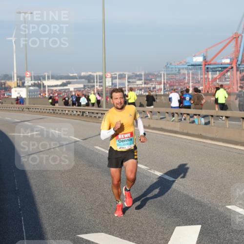 03.10.2025 - Köhlbrandbrückenlauf Yannick Fuchs http://msf.ph/oto/9142403 03.10.2025 08:28:00 Position 2 3590 meine-sportfotos.de