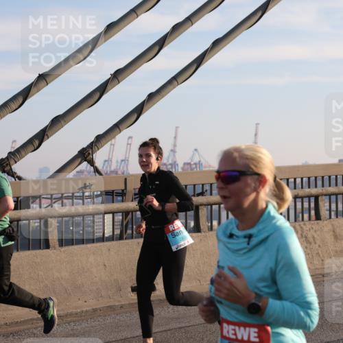 03.10.2025 - Köhlbrandbrückenlauf Yannick Fuchs http://msf.ph/oto/9142786 03.10.2025 08:29:42 Position 2 2760, 2939 meine-sportfotos.de