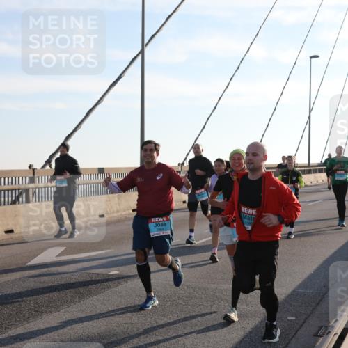 03.10.2025 - Köhlbrandbrückenlauf Yannick Fuchs http://msf.ph/oto/9142817 03.10.2025 08:29:44 Position 2 1962 meine-sportfotos.de
