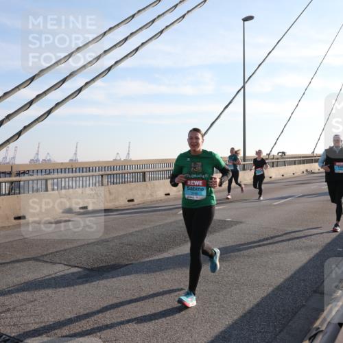 03.10.2025 - Köhlbrandbrückenlauf Yannick Fuchs http://msf.ph/oto/9142881 03.10.2025 08:29:48 Position 2 3186 meine-sportfotos.de
