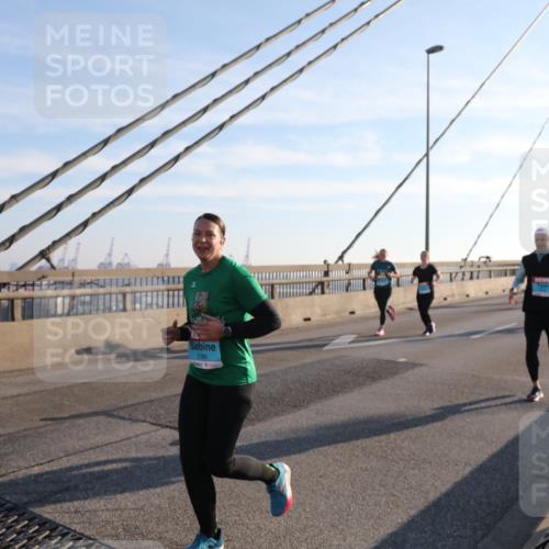 03.10.2025 - Köhlbrandbrückenlauf Yannick Fuchs http://msf.ph/oto/9142889 03.10.2025 08:29:48 Position 2 3186 meine-sportfotos.de