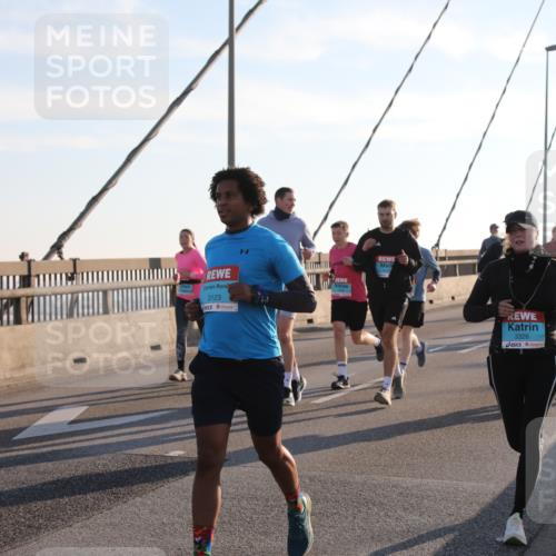 03.10.2025 - Köhlbrandbrückenlauf Yannick Fuchs http://msf.ph/oto/9142965 03.10.2025 08:29:55 Position 2 3123, 3326 meine-sportfotos.de