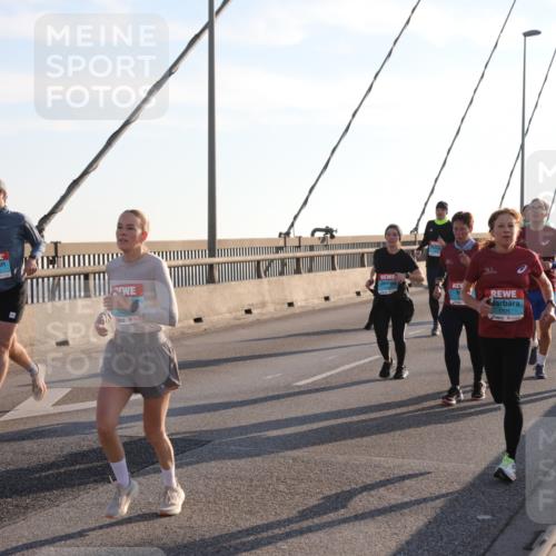 03.10.2025 - Köhlbrandbrückenlauf Yannick Fuchs http://msf.ph/oto/9143082 03.10.2025 08:30:00 Position 2 1458, 1705 meine-sportfotos.de