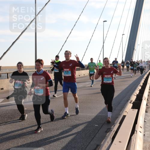 03.10.2025 - Köhlbrandbrückenlauf Yannick Fuchs http://msf.ph/oto/9143115 03.10.2025 08:30:01 Position 2 3596, 1818 meine-sportfotos.de