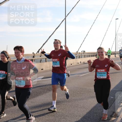 03.10.2025 - Köhlbrandbrückenlauf Yannick Fuchs http://msf.ph/oto/9143142 03.10.2025 08:30:02 Position 2 3068, 2, 3596, 1901, 1818 meine-sportfotos.de