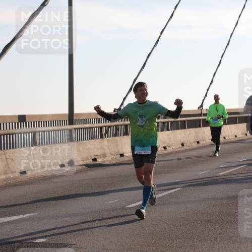 03.10.2025 - Köhlbrandbrückenlauf Yannick Fuchs http://msf.ph/oto/9143160 03.10.2025 08:30:04 Position 2 1362 meine-sportfotos.de