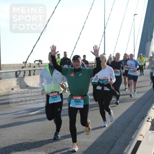 03.10.2025 - Köhlbrandbrückenlauf Yannick Fuchs http://msf.ph/oto/9143242 03.10.2025 08:30:09 Position 2 1367, 2, 3238 meine-sportfotos.de