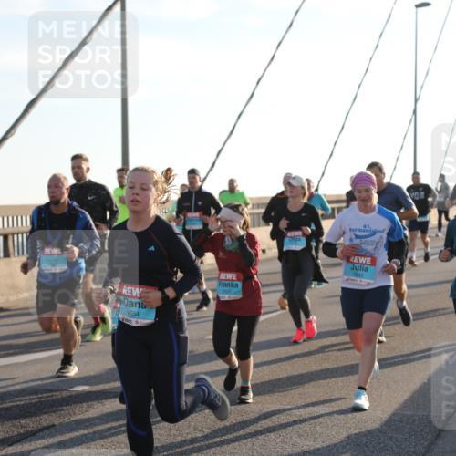 03.10.2025 - Köhlbrandbrückenlauf Yannick Fuchs http://msf.ph/oto/9143303 03.10.2025 08:30:12 Position 2 1654, 3500, 1640, 2953 meine-sportfotos.de