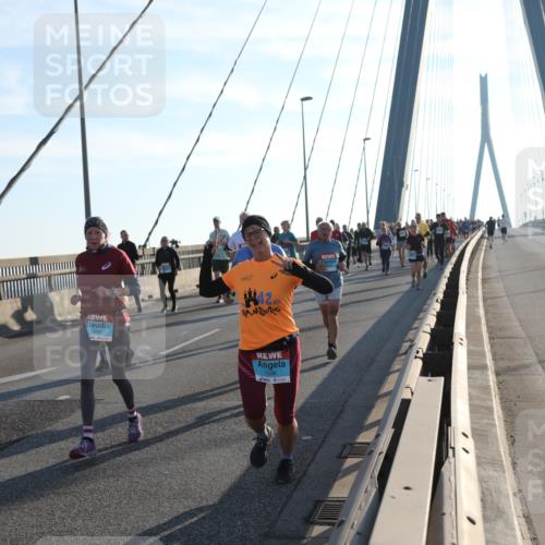 03.10.2025 - Köhlbrandbrückenlauf Yannick Fuchs http://msf.ph/oto/9143468 03.10.2025 08:30:29 Position 2 1633, 1598 meine-sportfotos.de