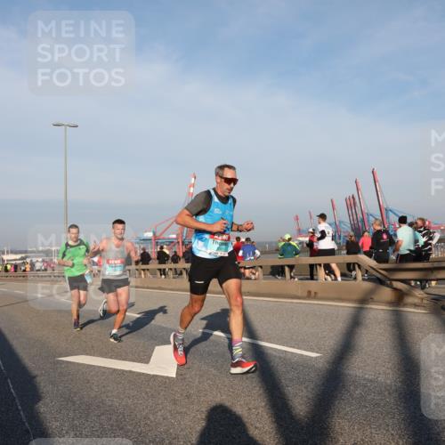 03.10.2025 - Köhlbrandbrückenlauf Yannick Fuchs http://msf.ph/oto/9143589 03.10.2025 08:30:47 Position 2  meine-sportfotos.de