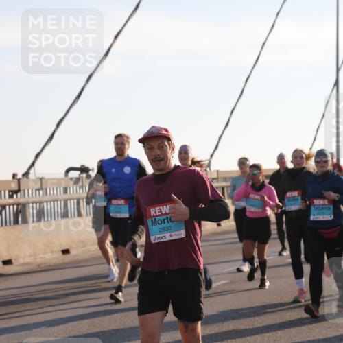 03.10.2025 - Köhlbrandbrückenlauf Yannick Fuchs http://msf.ph/oto/9143673 03.10.2025 08:31:07 Position 2 2832, 2079 meine-sportfotos.de