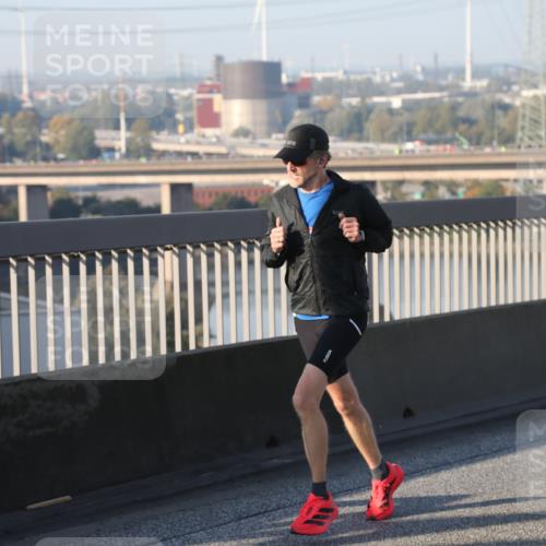 03.10.2025 - Köhlbrandbrückenlauf Yannick Fuchs http://msf.ph/oto/9143942 03.10.2025 08:31:30 Position 2  meine-sportfotos.de