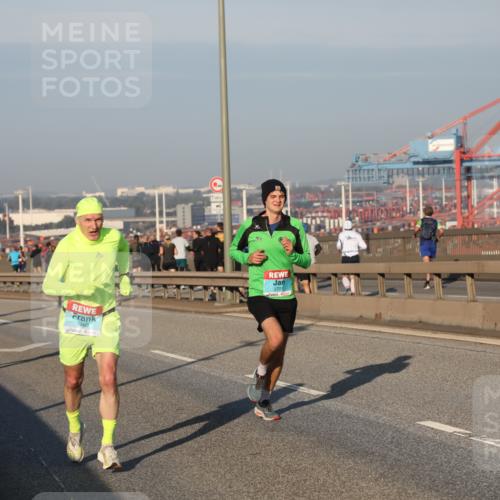 03.10.2025 - Köhlbrandbrückenlauf Yannick Fuchs http://msf.ph/oto/9144117 03.10.2025 08:31:58 Position 2 3460, 2701 meine-sportfotos.de