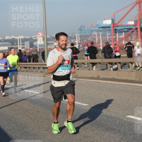 03.10.2025 - Köhlbrandbrückenlauf Yannick Fuchs http://msf.ph/oto/9144618 03.10.2025 08:33:05 Position 2 2933 meine-sportfotos.de