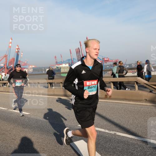03.10.2025 - Köhlbrandbrückenlauf Yannick Fuchs http://msf.ph/oto/9144715 03.10.2025 08:33:13 Position 2 21, 1029 meine-sportfotos.de