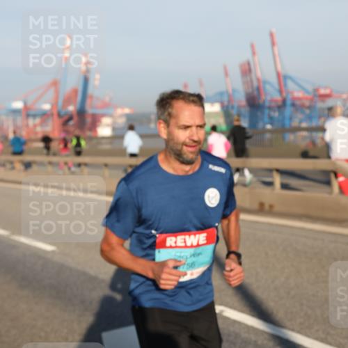03.10.2025 - Köhlbrandbrückenlauf Yannick Fuchs http://msf.ph/oto/9144751 03.10.2025 08:33:22 Position 2 756 meine-sportfotos.de