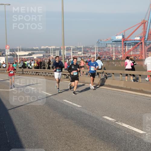 03.10.2025 - Köhlbrandbrückenlauf Yannick Fuchs http://msf.ph/oto/9144783 03.10.2025 08:33:26 Position 2  meine-sportfotos.de