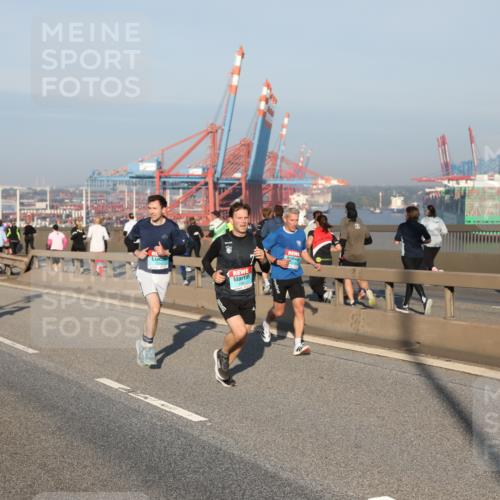 03.10.2025 - Köhlbrandbrückenlauf Yannick Fuchs http://msf.ph/oto/9144813 03.10.2025 08:33:29 Position 2  meine-sportfotos.de