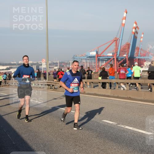 03.10.2025 - Köhlbrandbrückenlauf Yannick Fuchs http://msf.ph/oto/9145265 03.10.2025 08:34:28 Position 2  meine-sportfotos.de