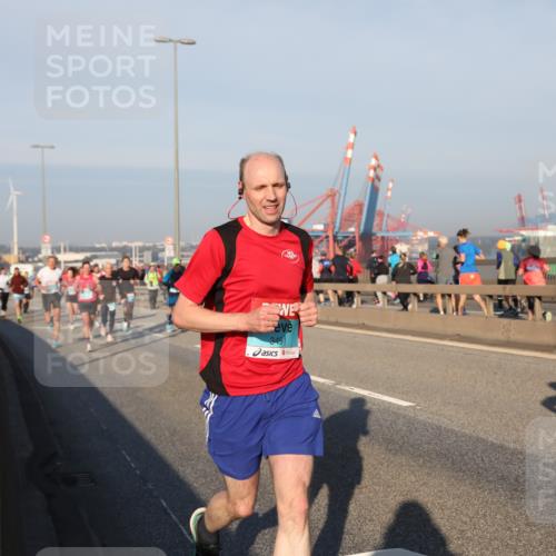 03.10.2025 - Köhlbrandbrückenlauf Yannick Fuchs http://msf.ph/oto/9145555 03.10.2025 08:34:48 Position 2 3491 meine-sportfotos.de