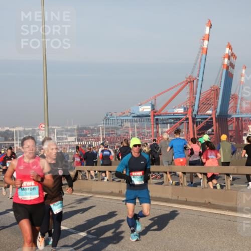 03.10.2025 - Köhlbrandbrückenlauf Yannick Fuchs http://msf.ph/oto/9145578 03.10.2025 08:34:50 Position 2 1048, 3249, 500 meine-sportfotos.de