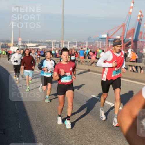 03.10.2025 - Köhlbrandbrückenlauf Yannick Fuchs http://msf.ph/oto/9145596 03.10.2025 08:34:53 Position 2  meine-sportfotos.de