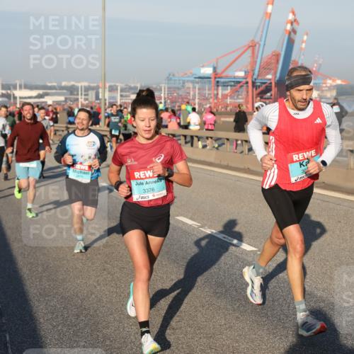 03.10.2025 - Köhlbrandbrückenlauf Yannick Fuchs http://msf.ph/oto/9145601 03.10.2025 08:34:54 Position 2 2879, 3376, 3 meine-sportfotos.de