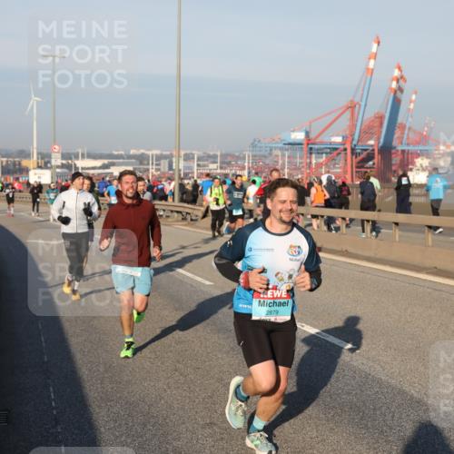 03.10.2025 - Köhlbrandbrückenlauf Yannick Fuchs http://msf.ph/oto/9145610 03.10.2025 08:34:55 Position 2 2879 meine-sportfotos.de