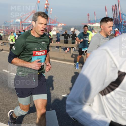 03.10.2025 - Köhlbrandbrückenlauf Yannick Fuchs http://msf.ph/oto/9145639 03.10.2025 08:34:59 Position 2 03 meine-sportfotos.de