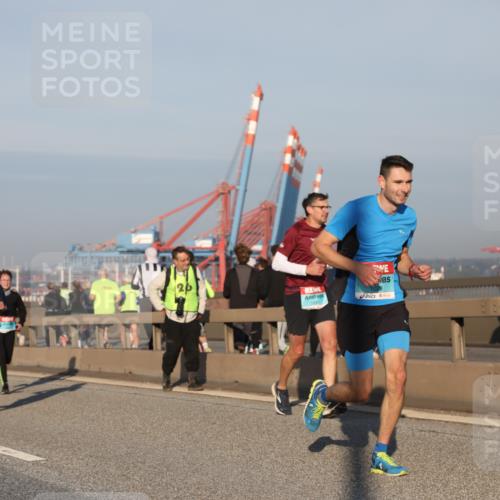 03.10.2025 - Köhlbrandbrückenlauf Yannick Fuchs http://msf.ph/oto/9145678 03.10.2025 08:35:04 Position 2  meine-sportfotos.de