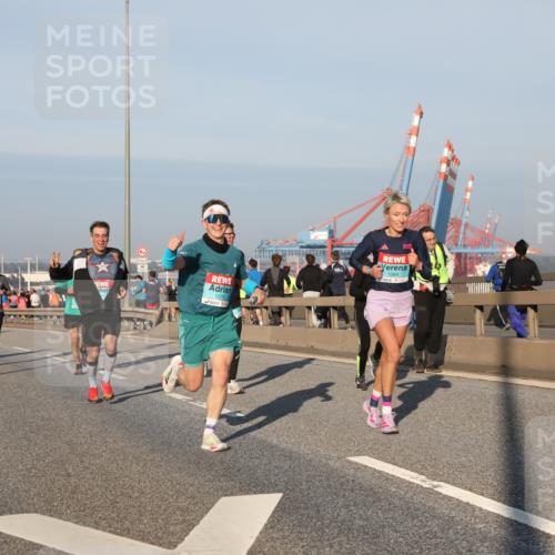 03.10.2025 - Köhlbrandbrückenlauf Yannick Fuchs http://msf.ph/oto/9145706 03.10.2025 08:35:06 Position 2  meine-sportfotos.de