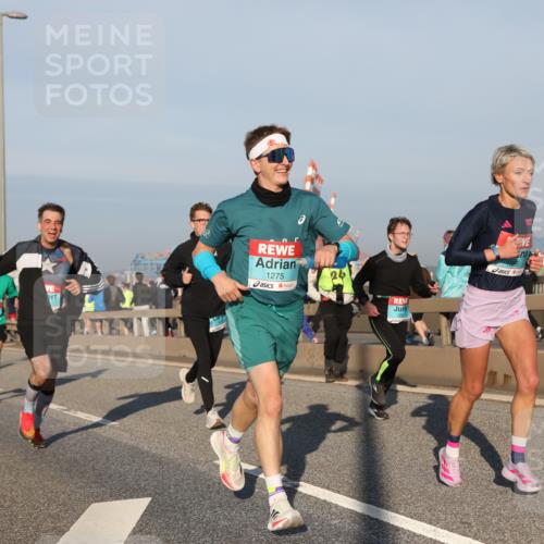 03.10.2025 - Köhlbrandbrückenlauf Yannick Fuchs http://msf.ph/oto/9145725 03.10.2025 08:35:07 Position 2 1275 meine-sportfotos.de