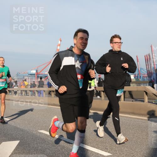 03.10.2025 - Köhlbrandbrückenlauf Yannick Fuchs http://msf.ph/oto/9145747 03.10.2025 08:35:08 Position 2  meine-sportfotos.de