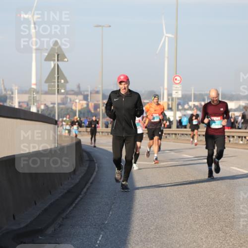 03.10.2025 - Köhlbrandbrückenlauf Yannick Fuchs http://msf.ph/oto/9145802 03.10.2025 08:35:14 Position 2  meine-sportfotos.de