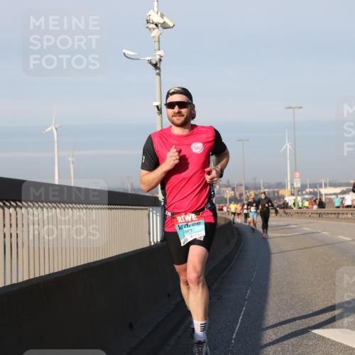 03.10.2025 - Köhlbrandbrückenlauf Yannick Fuchs http://msf.ph/oto/9145892 03.10.2025 08:35:23 Position 2 961 meine-sportfotos.de
