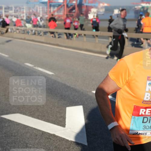 03.10.2025 - Köhlbrandbrückenlauf Yannick Fuchs http://msf.ph/oto/9146008 03.10.2025 08:35:41 Position 2 3043 meine-sportfotos.de