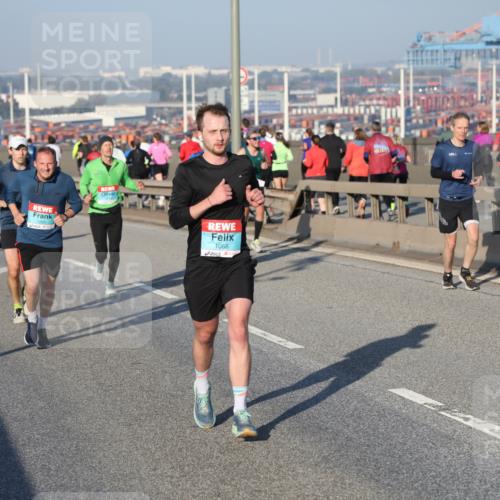 03.10.2025 - Köhlbrandbrückenlauf Yannick Fuchs http://msf.ph/oto/9146035 03.10.2025 08:35:46 Position 2 1068 meine-sportfotos.de