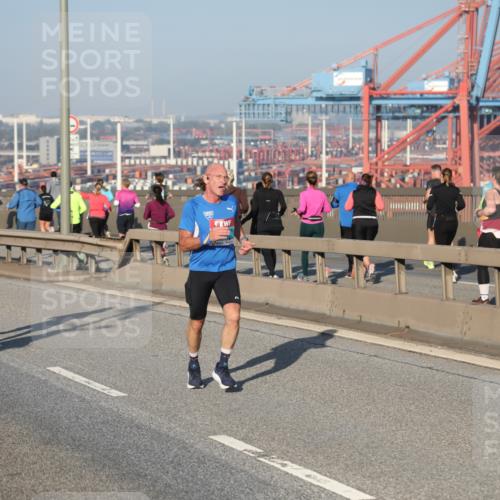03.10.2025 - Köhlbrandbrückenlauf Yannick Fuchs http://msf.ph/oto/9146171 03.10.2025 08:35:59 Position 2  meine-sportfotos.de