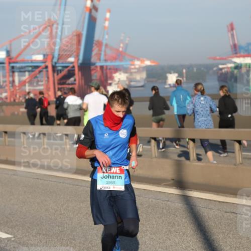 03.10.2025 - Köhlbrandbrückenlauf Yannick Fuchs http://msf.ph/oto/9146225 03.10.2025 08:36:04 Position 2 0, 2955 meine-sportfotos.de