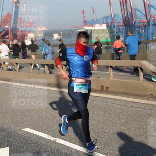 03.10.2025 - Köhlbrandbrückenlauf Yannick Fuchs http://msf.ph/oto/9146235 03.10.2025 08:36:05 Position 2 2955 meine-sportfotos.de